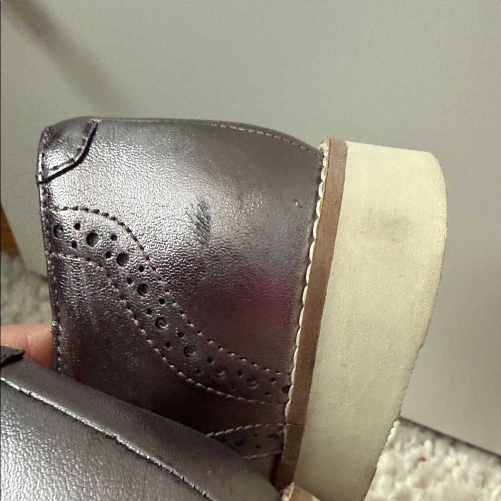 SoftWalk Women's Silver Oxford Loafers - Picture 4 of 7